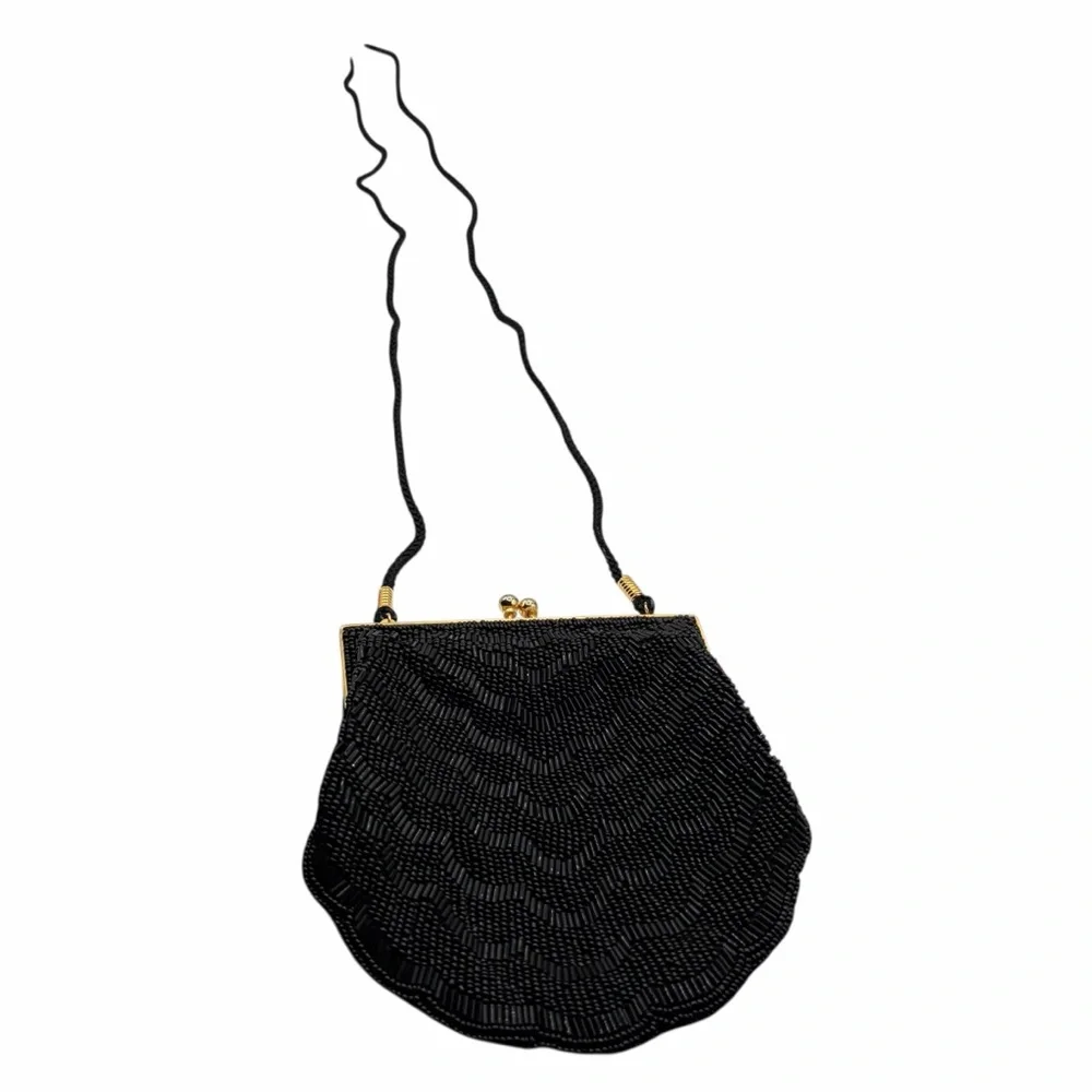 VINTAGE BLACK BEADED EVENING BAG — ART DECO STYLE CLUTCH W/ GOLD KISS LOCK CLAM